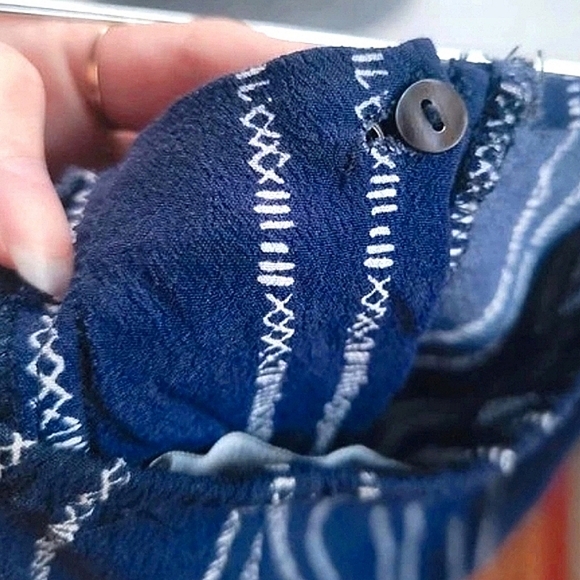 Lulus Bit Of Flair Kick Flare Pants size Small Tie Waist Navy Blue - Picture 4 of 9